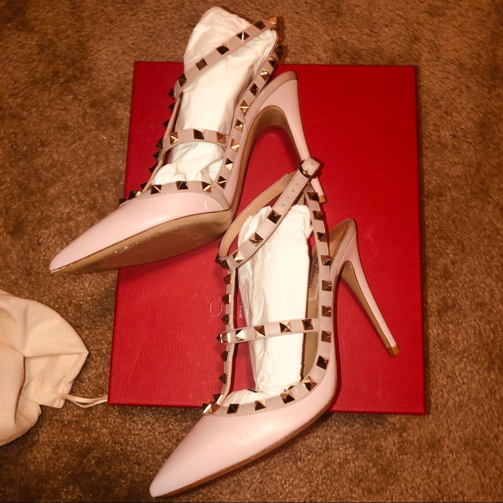 Valentino rockstud light pink heels - Picture 3 of 10